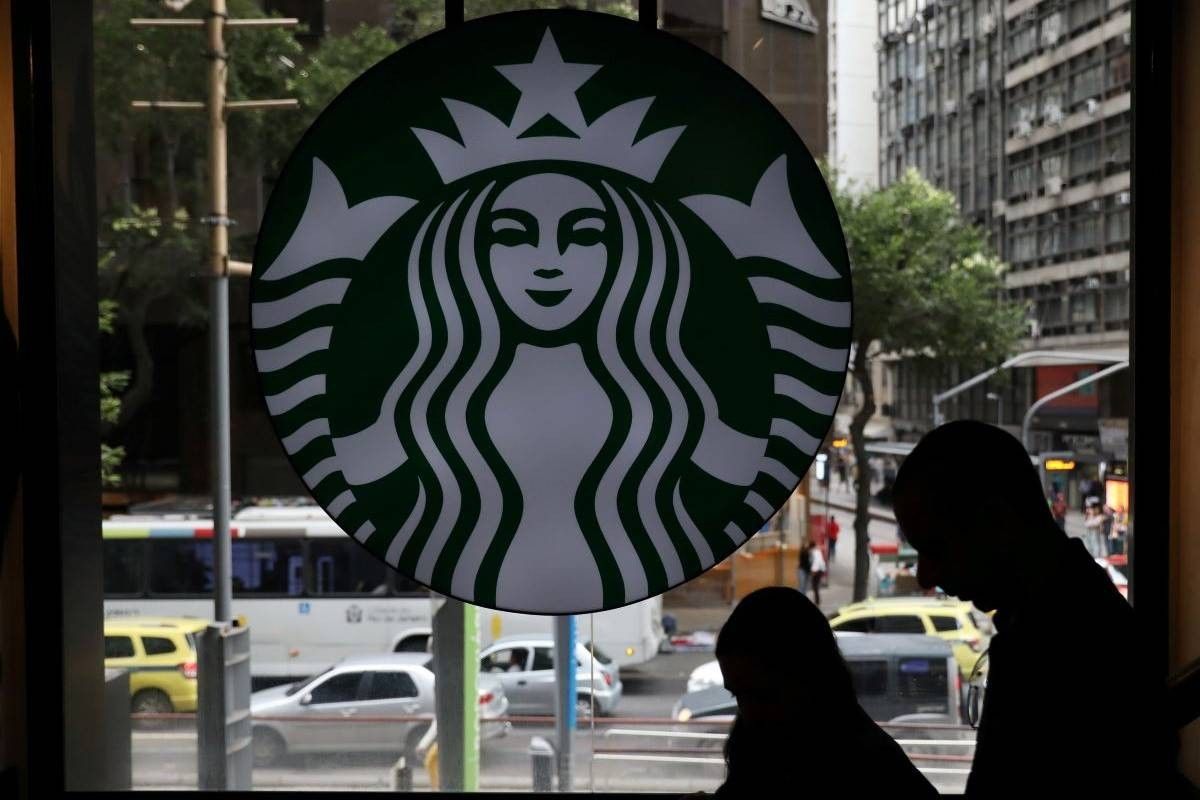«ستاربكس» تتعافى من المقاطعة وتعتزم فتح 500 متجر جديد بالمنطقة
