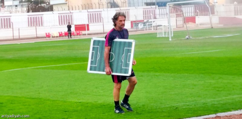 الوحدة يفقد حجي قبل الاتحاد