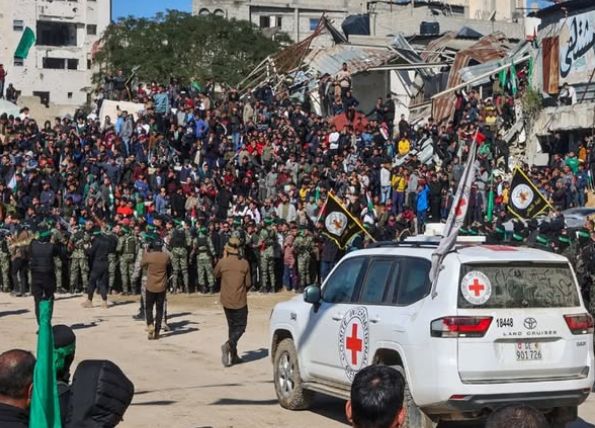 “حماس” تعلن الإفراج عن ثلاثة محتجزين إسرائيليين غداً ضمن صفقة تبادل الأسرىِ