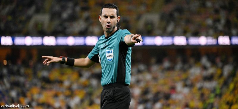 ريشة: قمة الأهلي والنصر بلا أخطاء تحكيمية