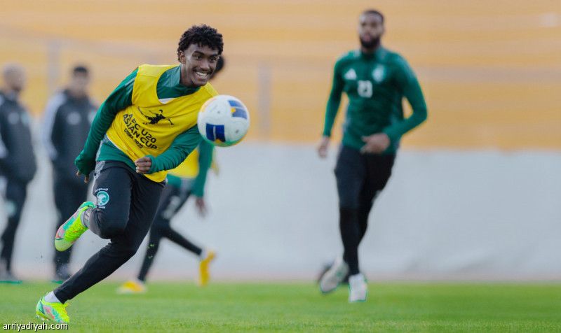 الأخضر الشاب يُطلِق تحضيرات العراق