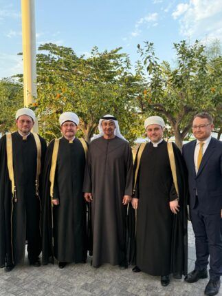 رئيس دولة الإمارات العربية يستقبل مفتي روسيا