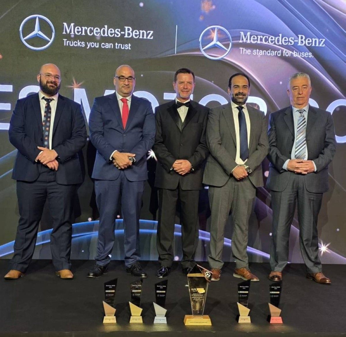 «الإمارات للسيارات» تفوز بجائزة مرسيدس بنز كأفضل موزع شاحنات في المنطقة