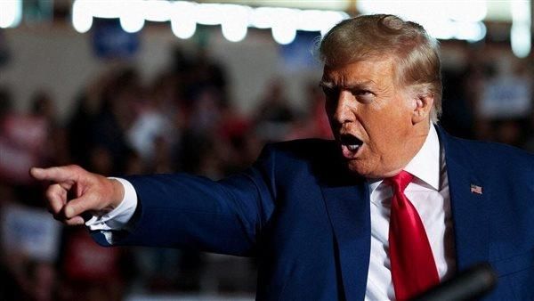 ترامب يهدد بفرض رسوم جمركية جديدة على السيارات