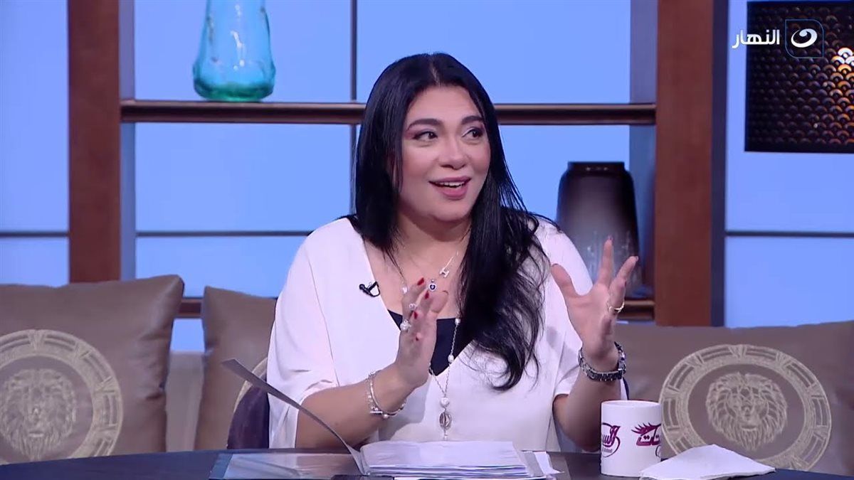 "من الفقر إلى الثراء".. 4 أبراج تنقلب حياتهم 180° مع نهاية فبراير 2025 ويصبحون الأكثر حظًا وفقًا لتوقعات هالة حافظ | "أبرزهم العذراء"