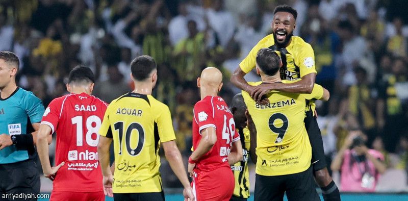 بالصناعة والتسجيل.. بنزيما يضم الوحدة إلى الخليج والرائد