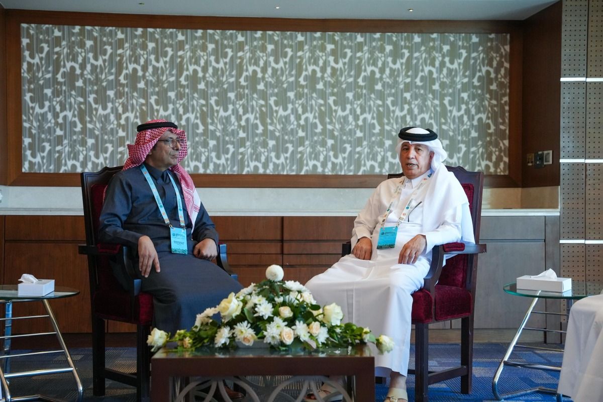 وزير الدولة للشؤون الخارجية يجتمع مع وكيل وزارة الخارجية السعودية