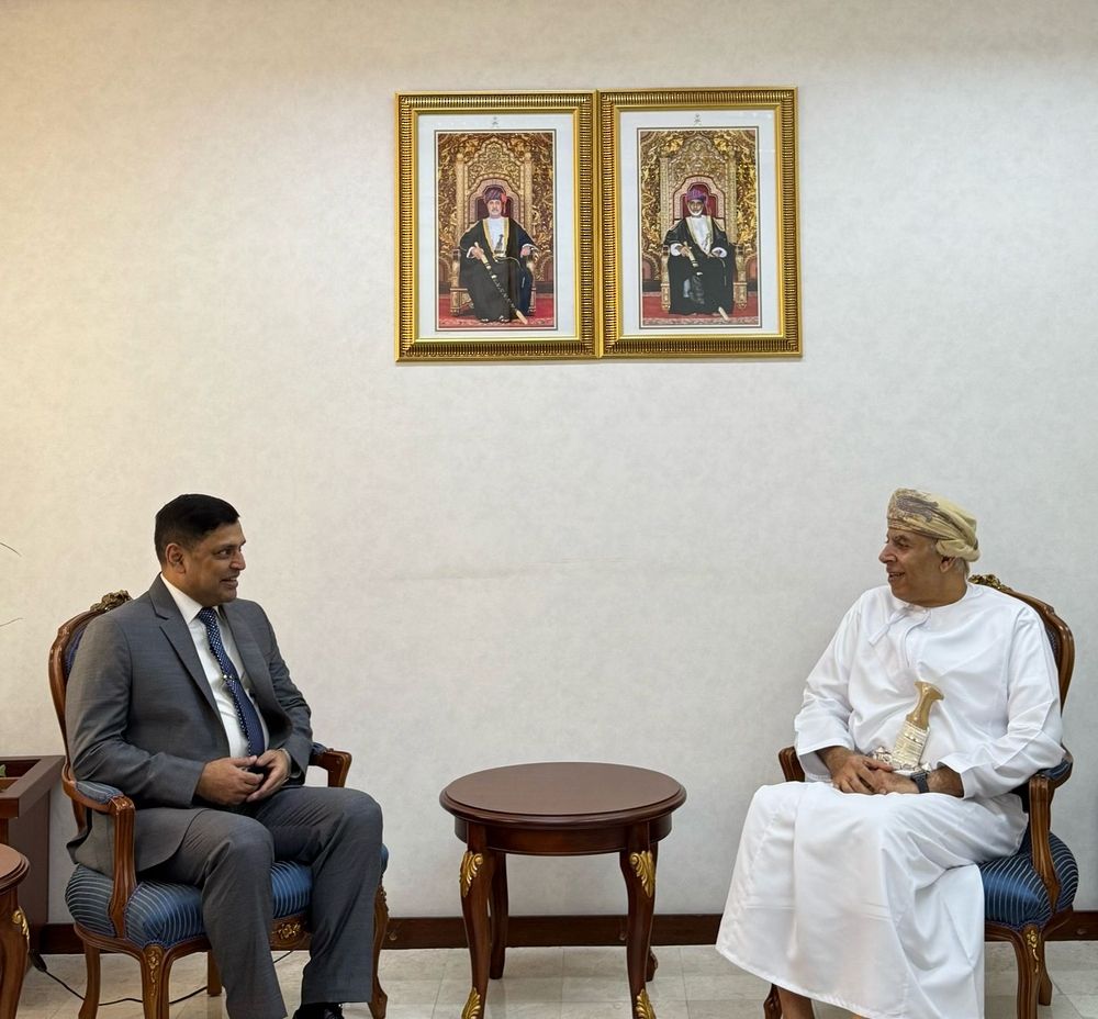 وكيل وزارة الخارجية للشؤون الإدارية والمالية يتسلّم نسخة من أوراق اعتماد سفير بنجلاديش