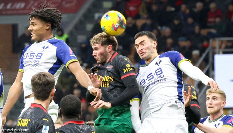 بهدف خمينيز.. ميلان يتخطى عقبة فيرونا