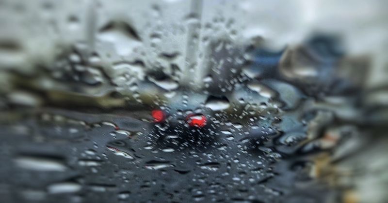 «الإطفاء»: توخي الحذر لعدم استقرار الحالة الجوية