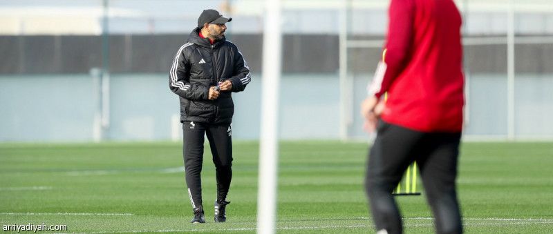 ديمبيلي يجري عملية الوتر.. والاتفاق يستعيد هيندري