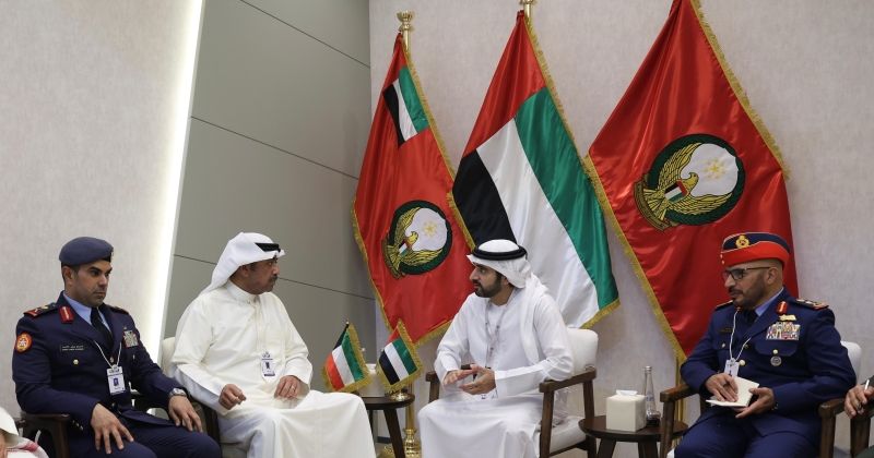 وزير الدفاع يلتقي ولي عهد دبي خلال افتتاح معرضي «آيدكس» و«نافدكس» في أبوظبي