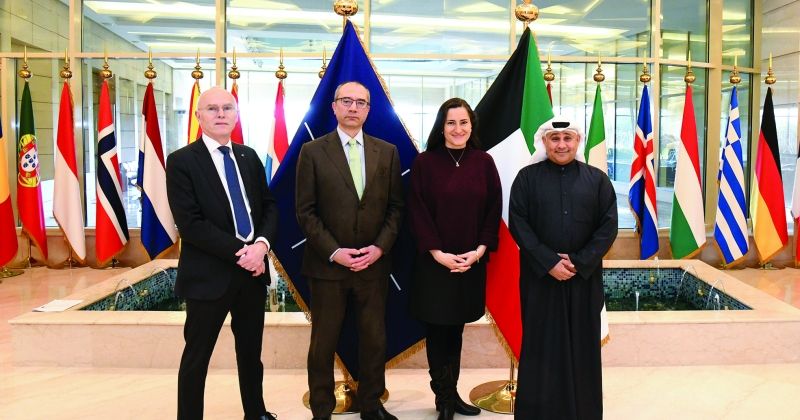 العريفان وممثلو «ناتو» الزائرون