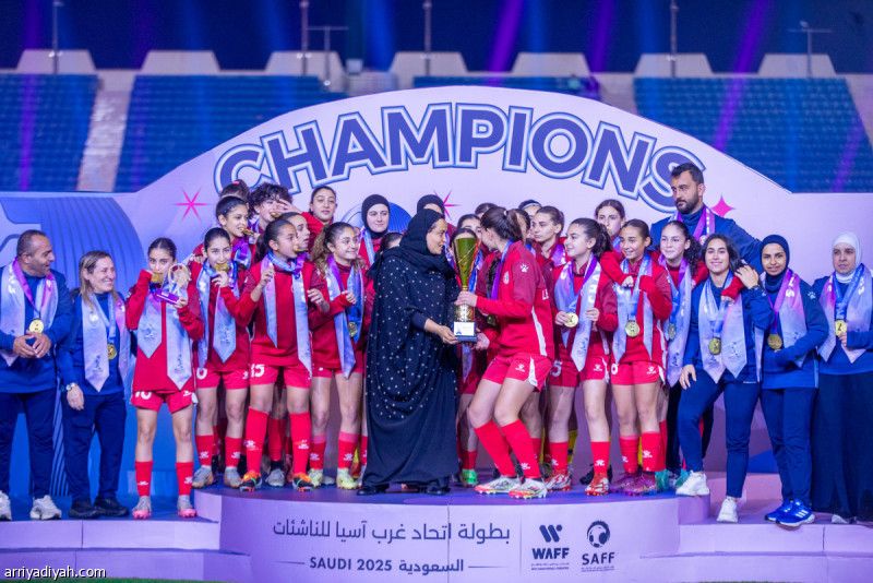 لمياء تتوج لبنان بذهب ناشئات غرب آسيا