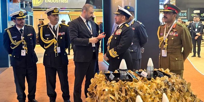 سلطنة عُمان تشارك في معرض الدفاع الدولي “آيدكس 2025م” بأبوظبي