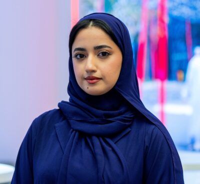 طلاب الجامعات والكليات يتعرفون على الفرص الوظيفية والتدريبية في بنك مسقط