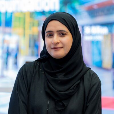 طلاب الجامعات والكليات يتعرفون على الفرص الوظيفية والتدريبية في بنك مسقط