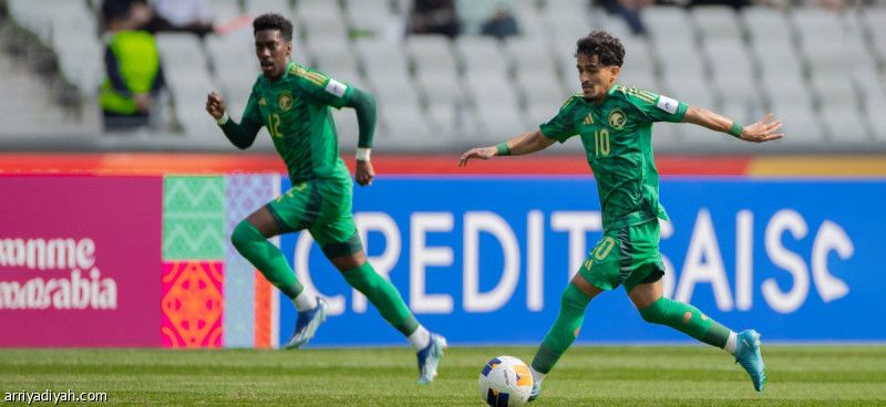 كأس آسيا.. حقوي والخيبري يقودان الأخضر إلى ربع النهائي