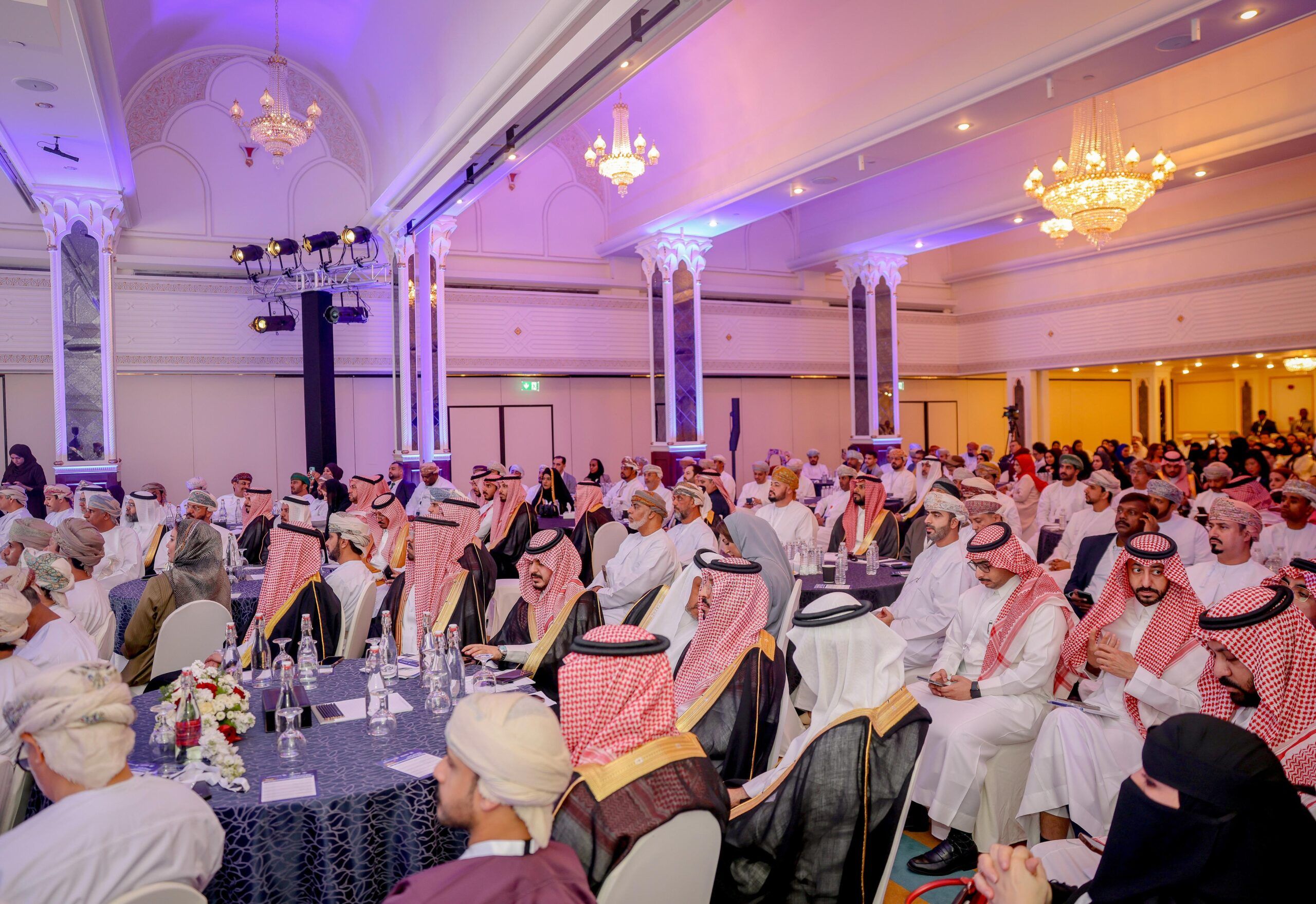 مُلتقى الأعمال العُماني السّعودي يناقش العلاقات الاقتصاديّة والتجاريّة بين البلدين