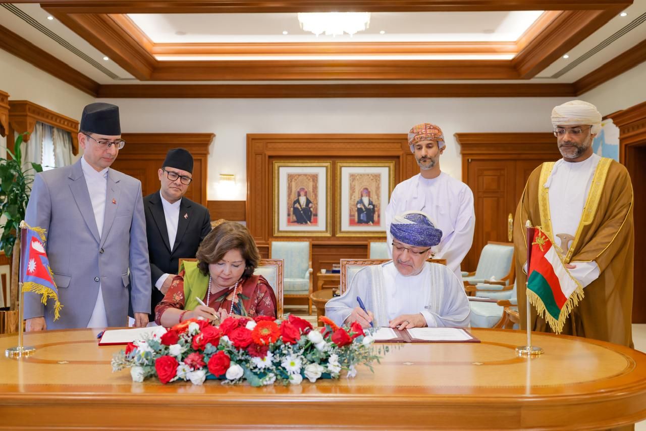 سلطنة عُمان و نيبال توقعان مذكرة تعاون في مجال السياحة