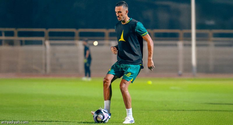 الخليج يبعد كوربيليس عن الفيحاء