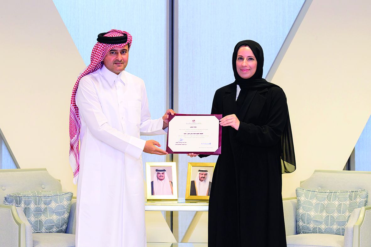 «التنمية الاجتماعية» تشهر «القطرية للسلامة على الطرق»