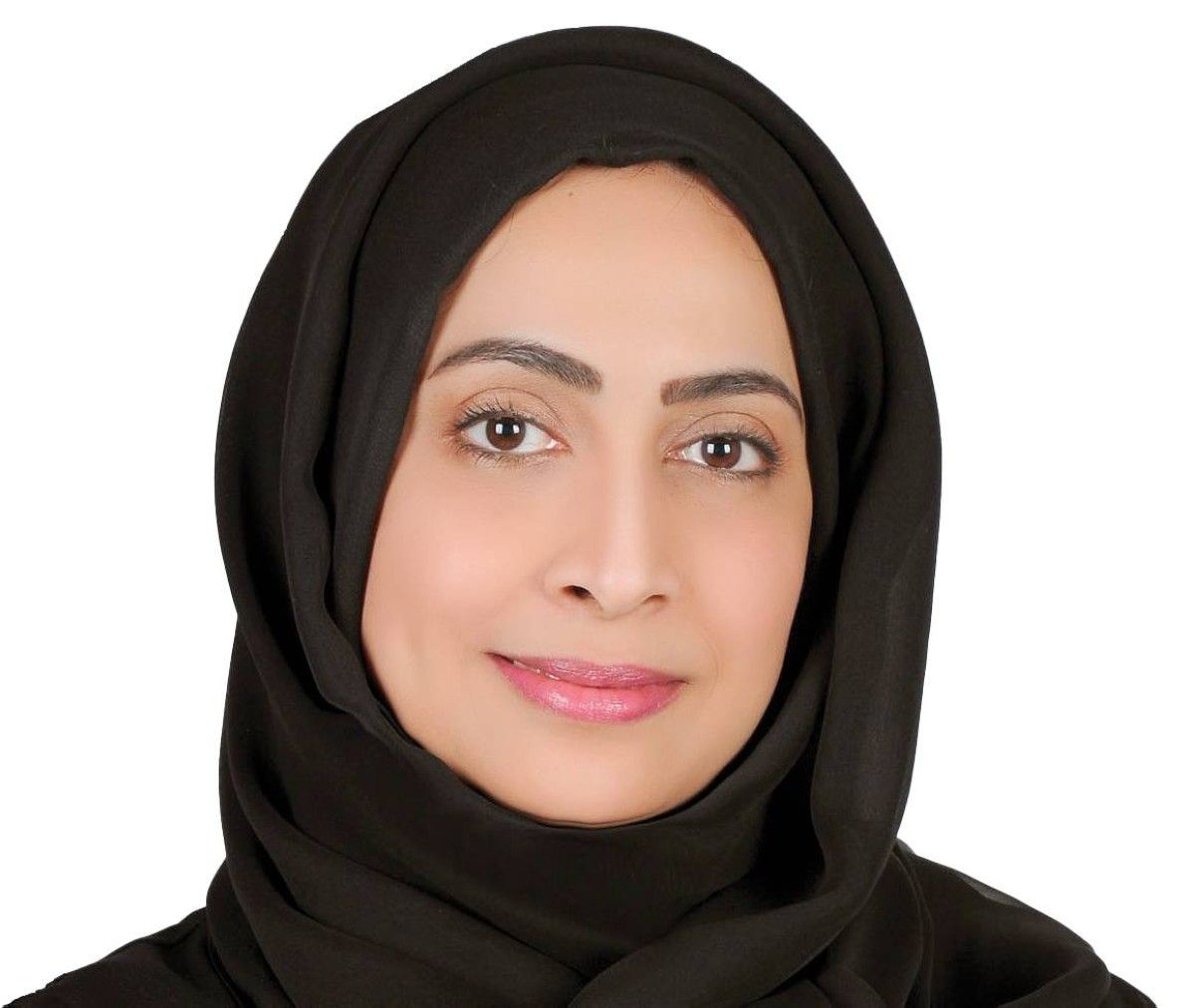 قطاع السيارات في الإمارات.. تسارع بلا مطبات