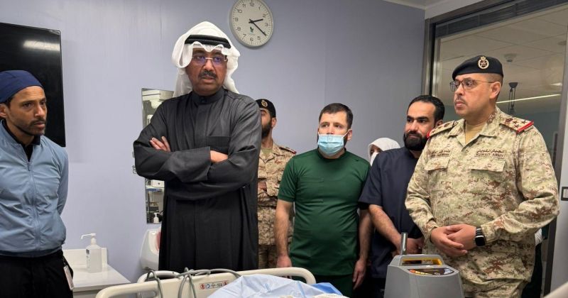 وزير الدفاع يطمئن على صحة مصابَي تمرين «ملاحظ الصحراء/4»