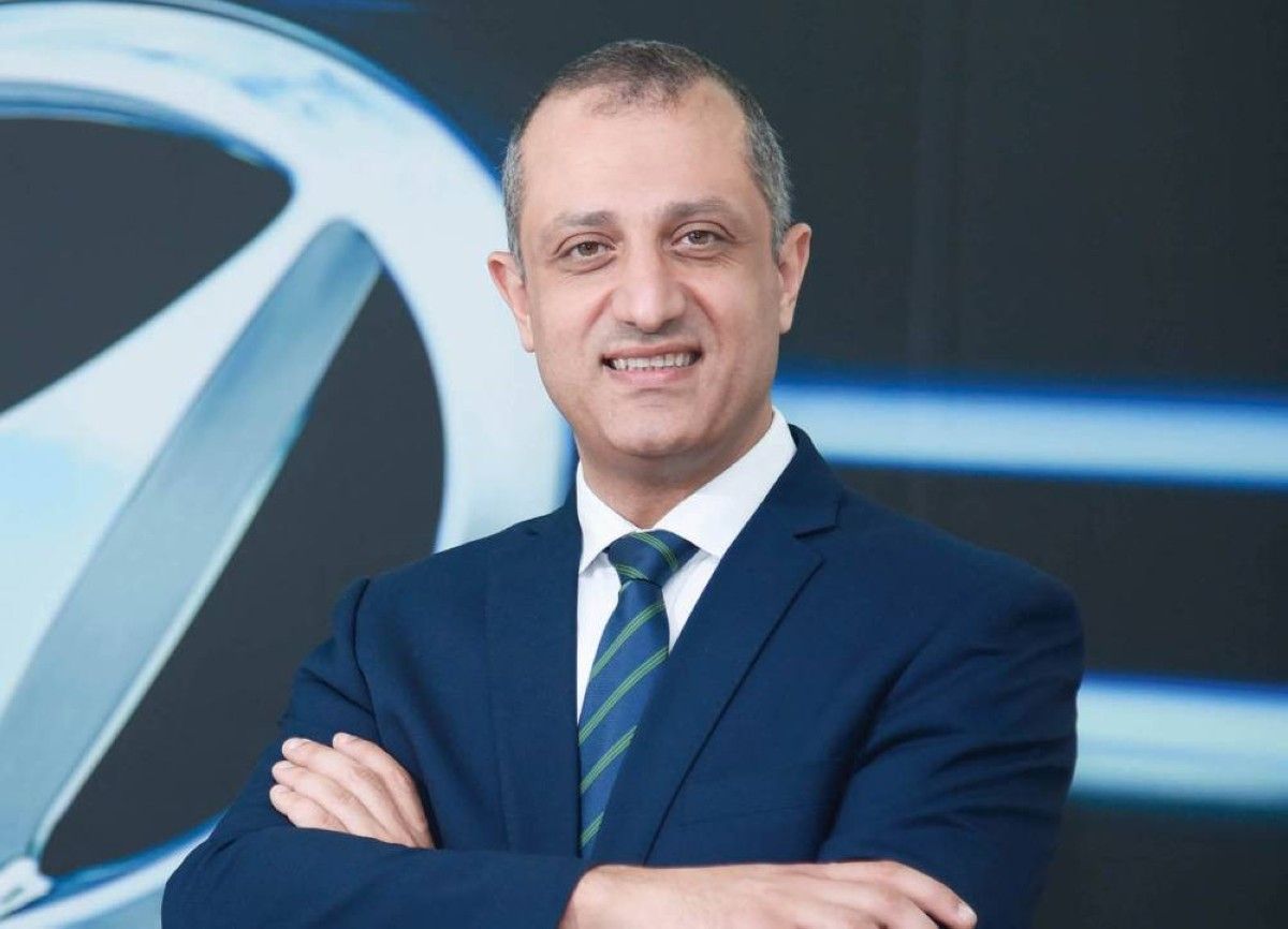 قطاع السيارات في الإمارات.. تسارع بلا مطبات