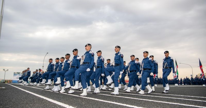 تخريج 506 إطفائيين برتبتَي رقيب ووكيل عريف