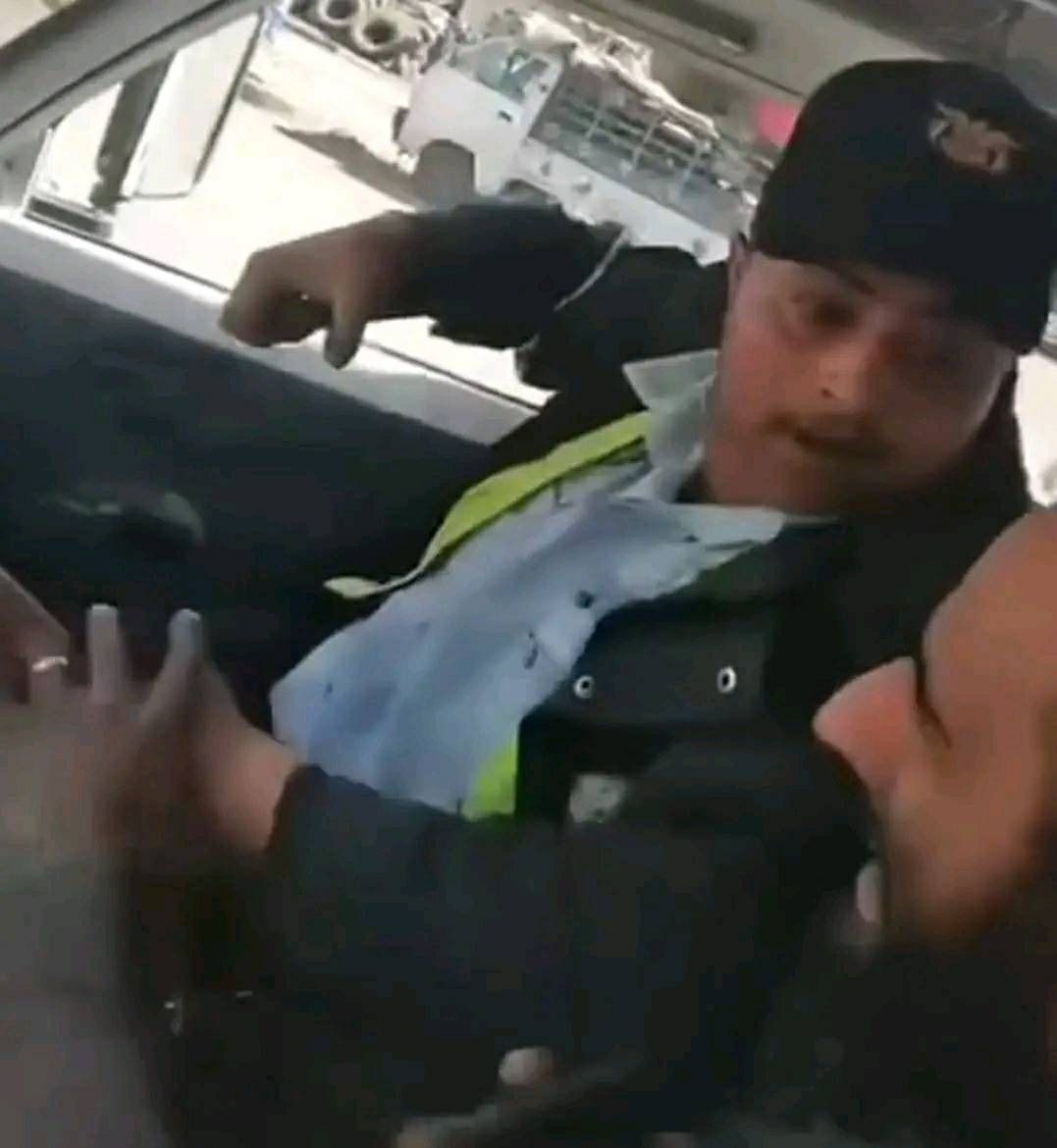 مليشيا الحوثي تعتدي على سائق باص في صنعاء وتبرّر الجريمة