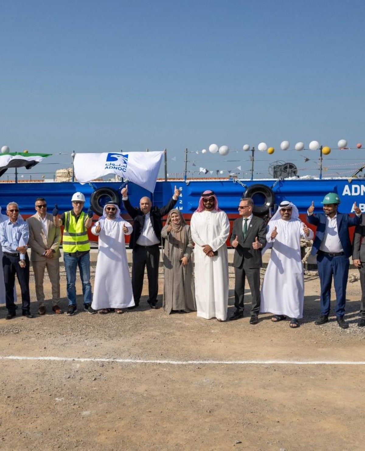 «بريميير مارين» الإماراتية تسلم أول سفينة شحن بنيت محلياً إلى «أدنوك للإمداد والخدمات»