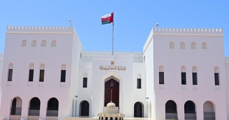سلطنة عمان: صادق التعازي والمواساة للكويت