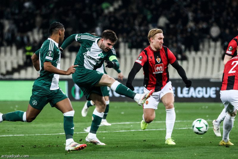 «كونفرينس ليج».. باناثينايكوس يخطف بطاقة ثمن النهائي