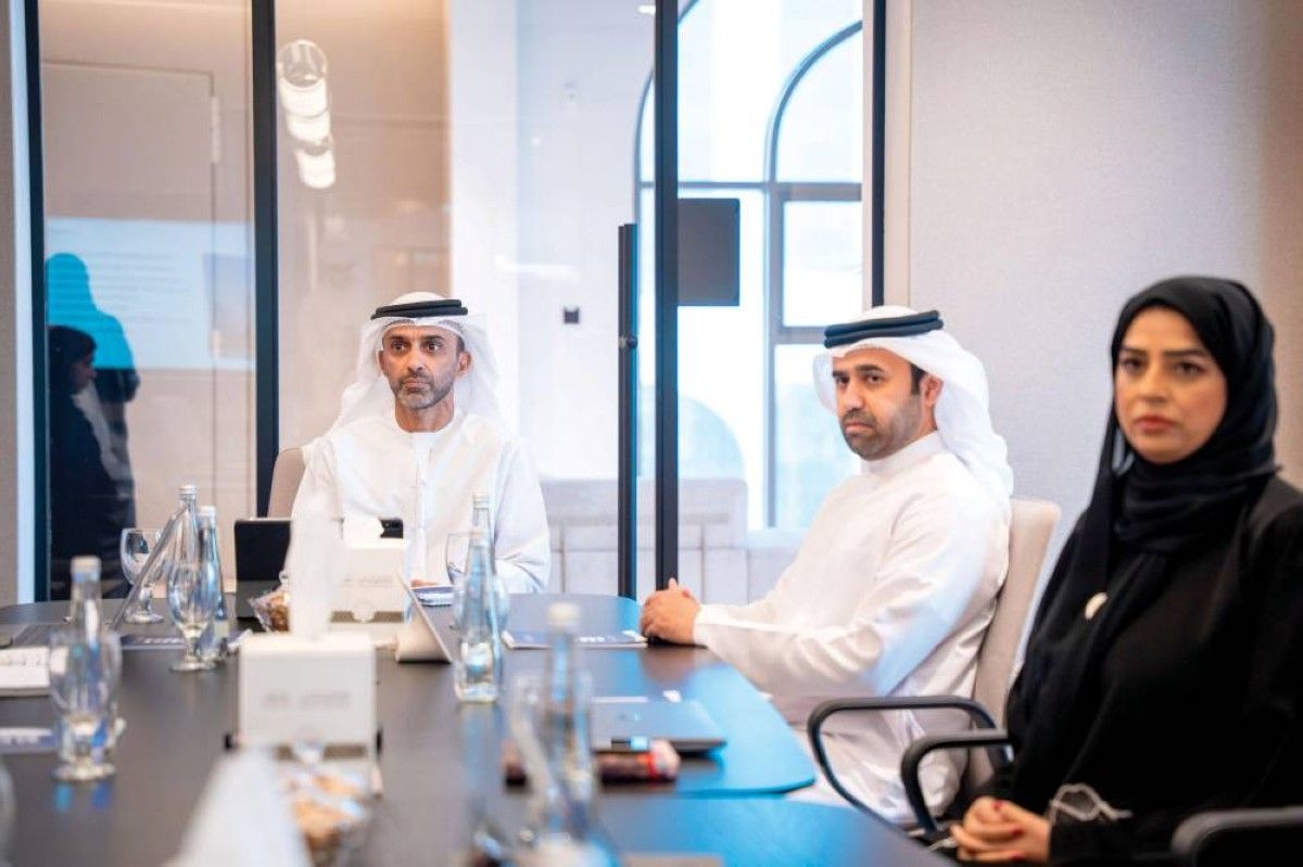 «الموارد البشرية في عجمان» تناقش مبادرات دعم الكوادر الوطنية