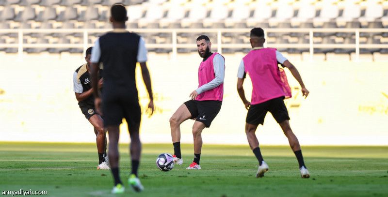 6 انتصارات تؤخر حضور الهلال بين ضحايا الاتحاد