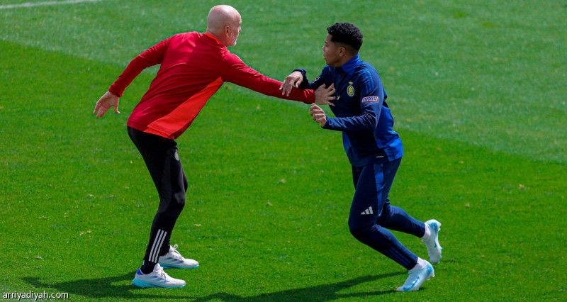 النصر يستدعي الطحان وبرناوي وينتظر لابورت ولاجامي