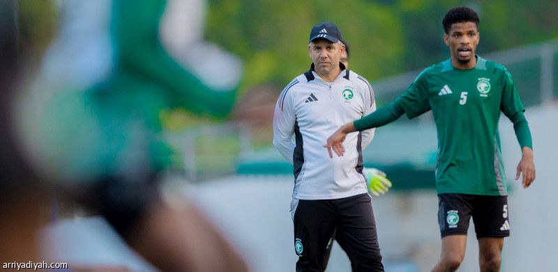 سواريز يريح الأخضر 24 ساعة