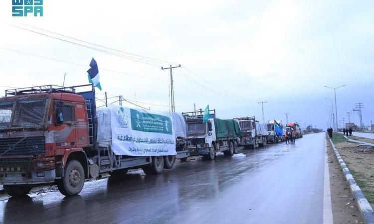 وصول 34 قافلة إغاثية سعودية جديدة إلى جنوب قطاع غزة