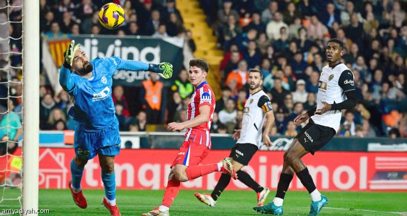 بثلاثية أرجنتينية.. أتلتيكو يصطاد الخفافيش