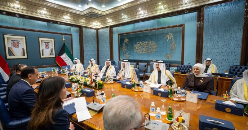 رئيس مجلس الوزراء يعقد جلسة مباحثات رسمية مع نظيره المصري