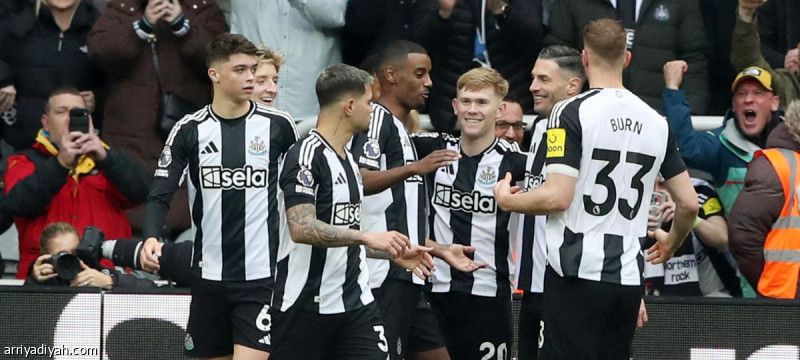 في 11 دقيقة.. نيوكاسل يضرب نوتنجهام برباعية