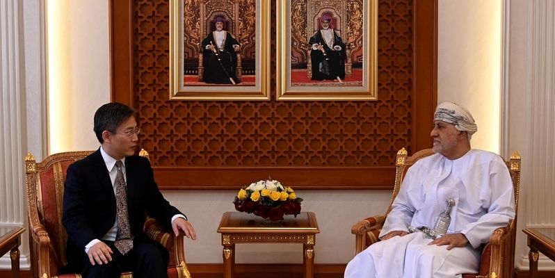 سمو السّيد شهاب يستقبل السّفير الصيني