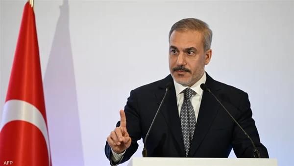 وزير الخارجية التركي يؤكد رفض بلاده تهجير الفلسطينيين من غزة