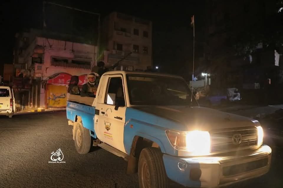 تعز.. الشرطة تقبض على متهم بقتل شخصين وإطلاق النار العشوائي