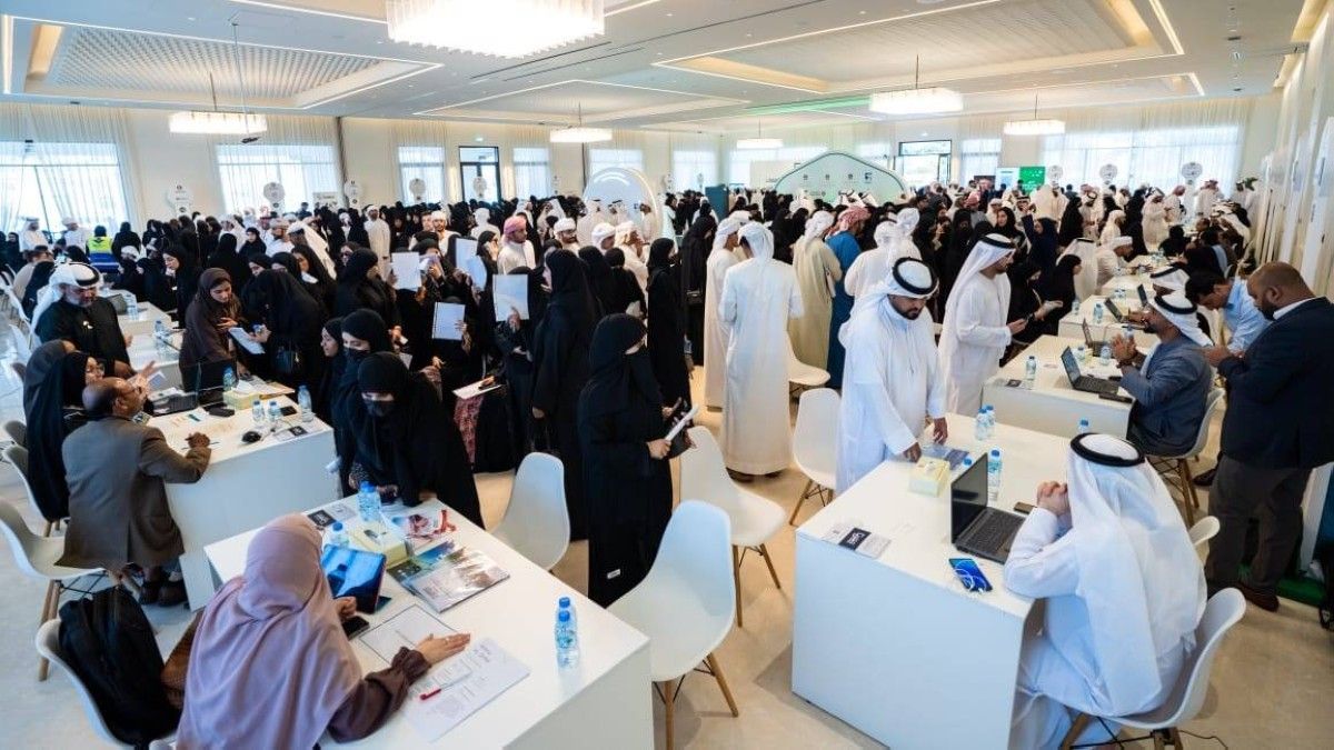 إقبال كبير من شباب الإمارات على التوظيف في الصناعة والتكنولوجيا