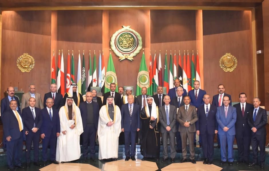 أبو الغيط يستقبل قضاة محكمة الاستثمار العربي