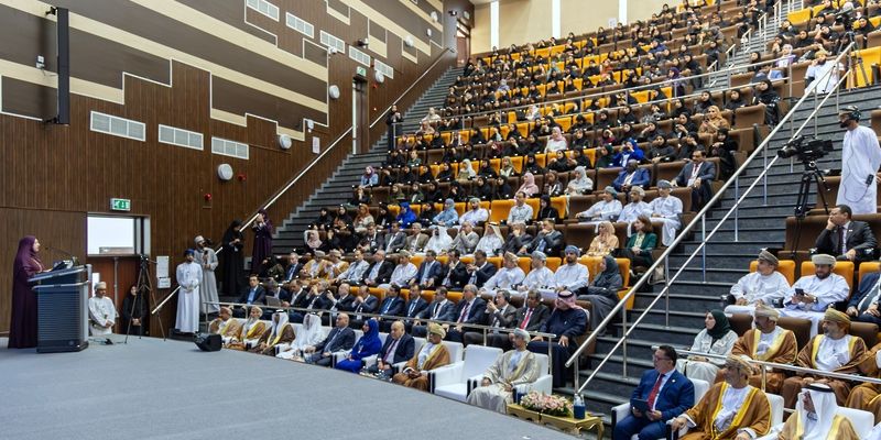 ندوة علمية تبحث تعزيز التعاون العربي والدولي في مجال البحث العلمي والابتكار بصحار