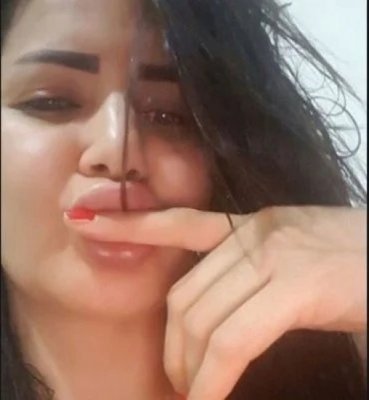 سما المصري بدون خجل تلحسه بطريقة مثيرة ومتابع كسحتي صافيناز