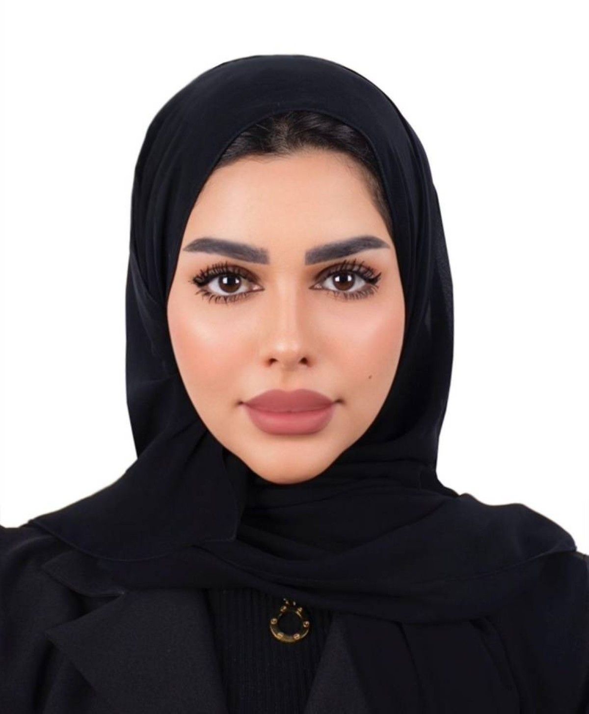 آمنة الهاجري تحول تحديات الذكاء الاصطناعي إلى فرص